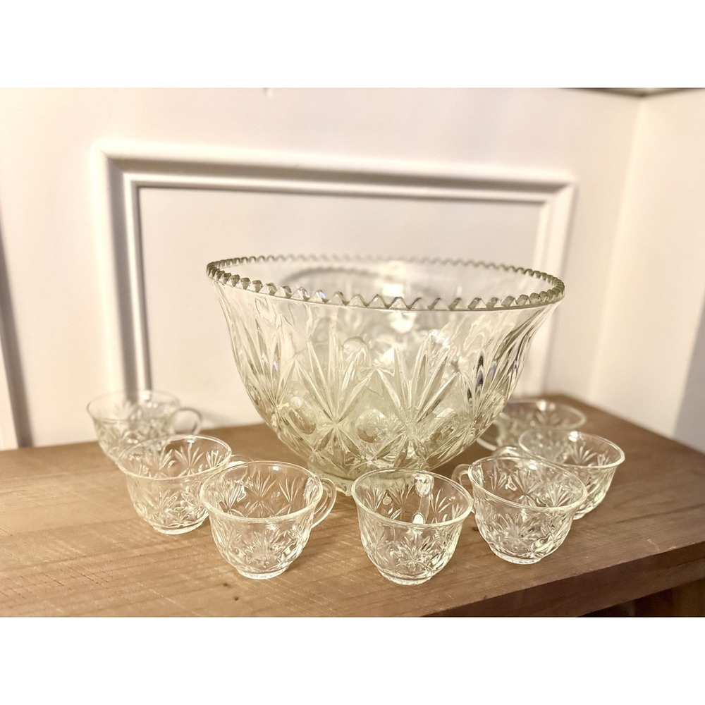 Vintage Hazel Atlas Heritage Glass Punch Bowl 11.5" Diameter & 15 Cups